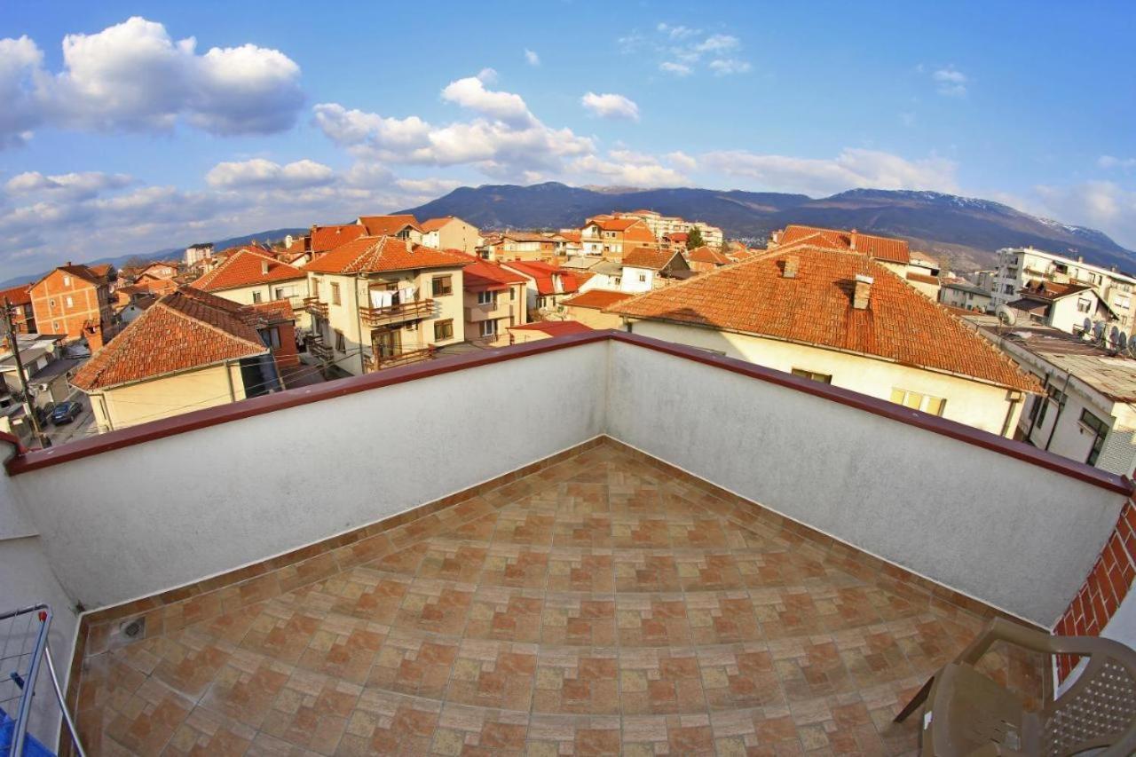 Golden Age Hostel Ohrid Bagian luar foto