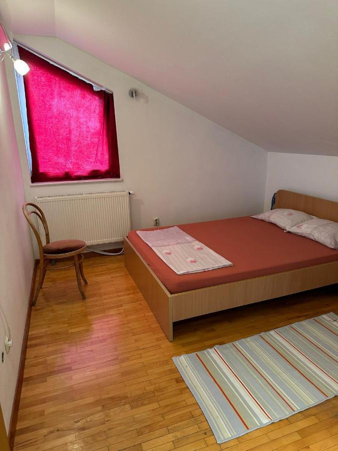 Golden Age Hostel Ohrid Bagian luar foto