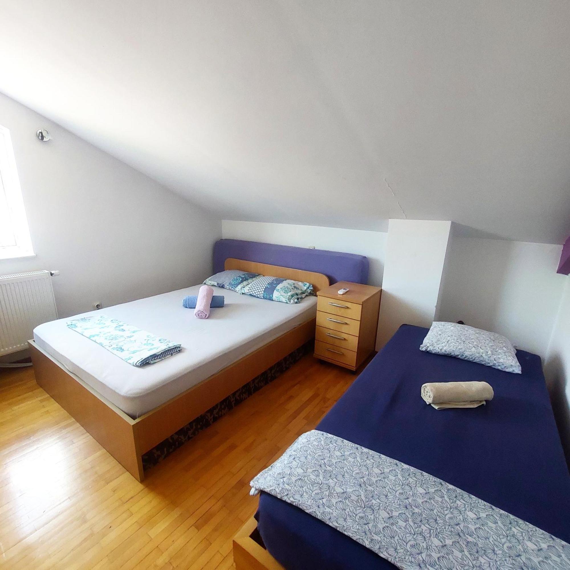 Golden Age Hostel Ohrid Bagian luar foto